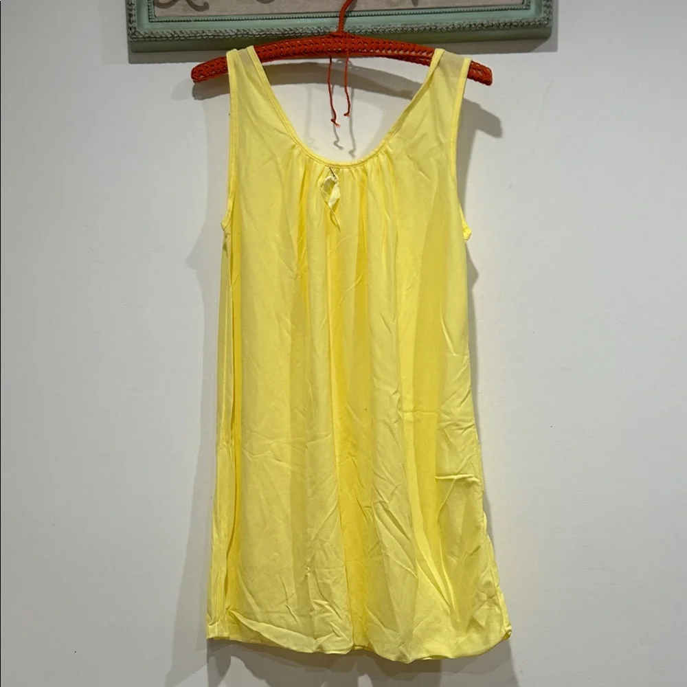 Vintage Yellow Chemise with Lace Trim - Picture 4 of 6